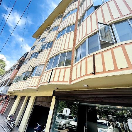 Hotel Chandra Джамшедпур Екстериор снимка