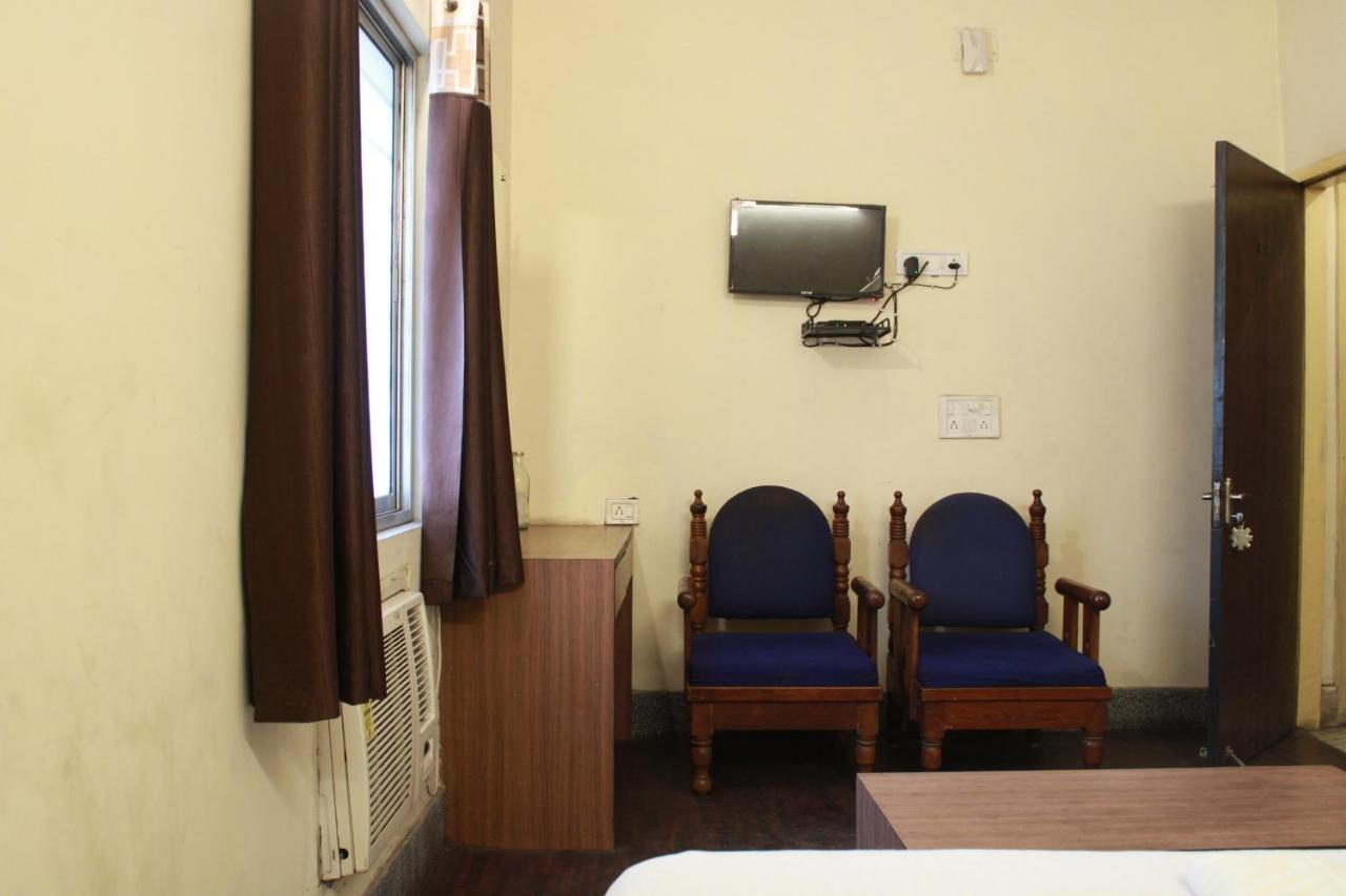 Hotel Chandra Джамшедпур Екстериор снимка